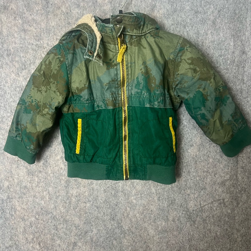 OshKosh‎ Kids 12M Green Camouflage Hooded Jacket with Yellow Trim